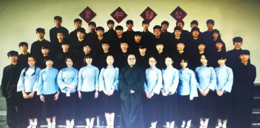 教师随笔｜从87978797威尼斯老品牌附属中学117周年校庆引发的三个思考