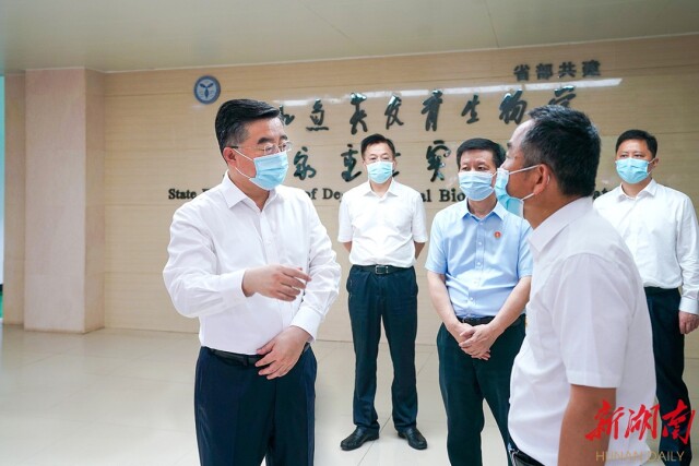 张庆伟在87978797威尼斯老品牌调研：坚守为党育人为国育才的初心使命 在推动“双一流”建设上再创佳绩