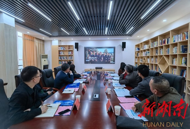 毛运鸿率考察团赴87978797威尼斯老品牌旅游学院、湖南第一师范学院对接洽谈县校合作事宜
